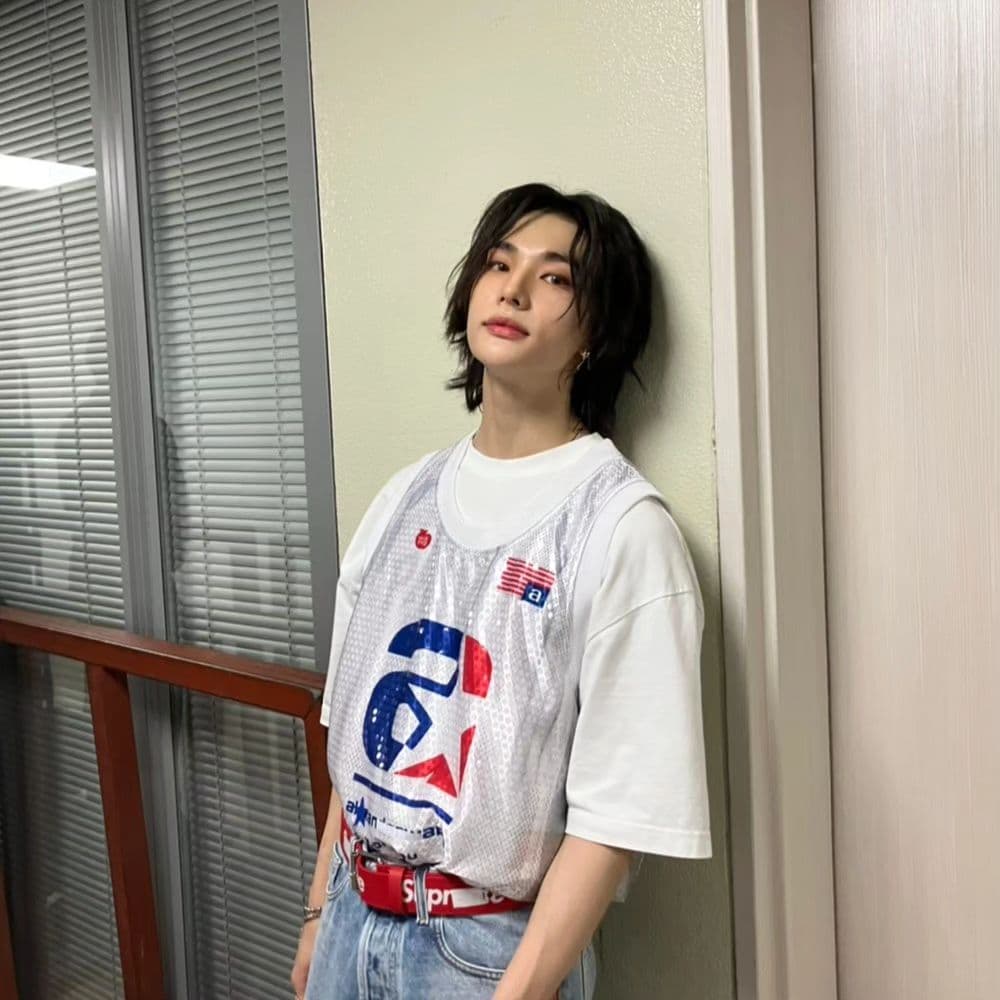 hyunjin hairstyle grungy